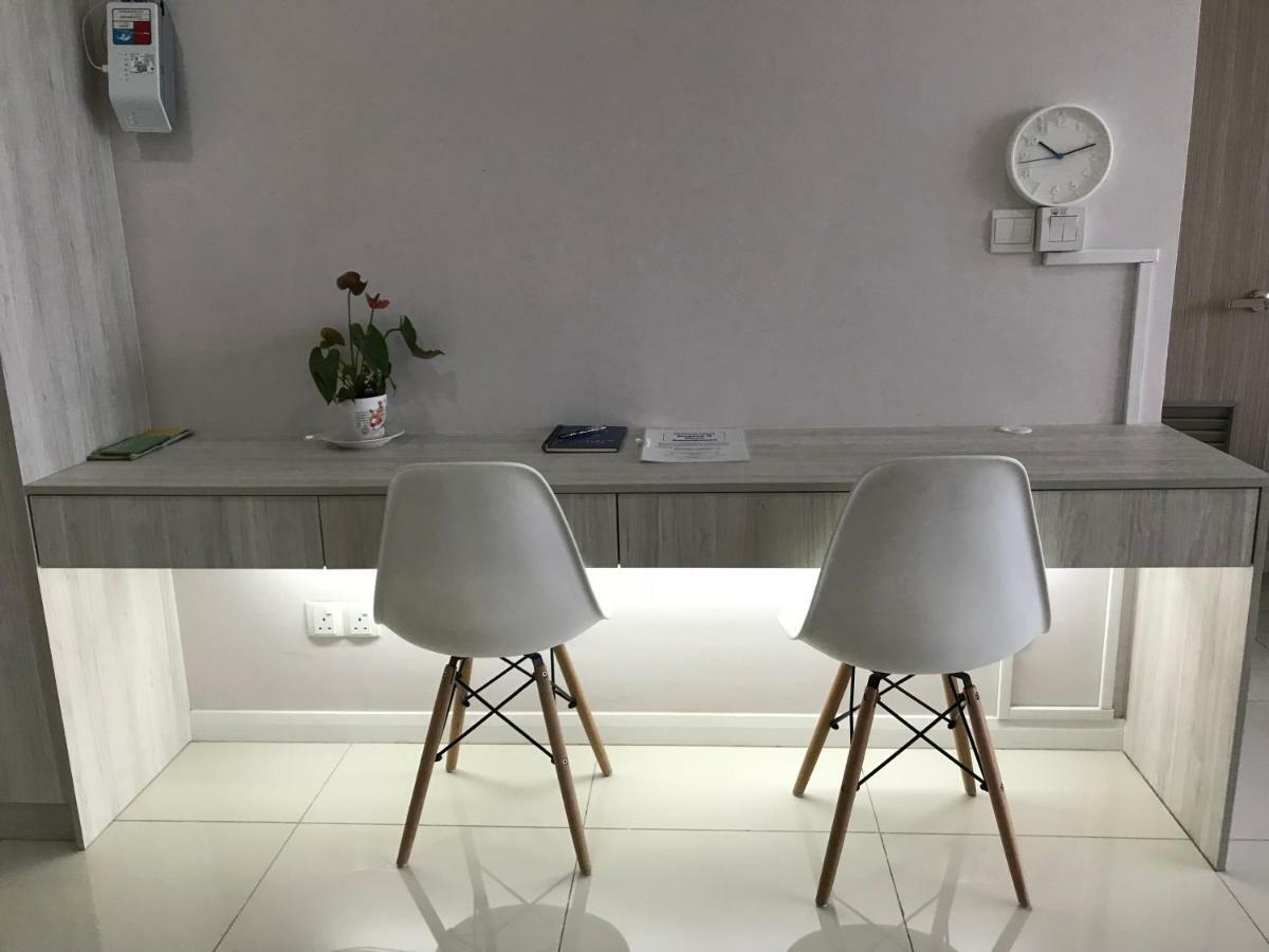 Minimalist Duplex @ Petaling Jaya & Sunway Apartment Exterior photo